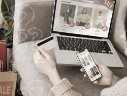 Online Shopping Across Mobile and Desktop Experiences Online Shopping Across Mobile and Desktop Experiences