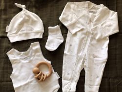 Shopping Gender Neutral Baby Clothes from Trusted Brands Shopping Gender Neutral Baby Clothes from Trusted Brands