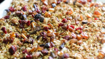 How to Choose the Right Granola Mix Online Without Going Nuts