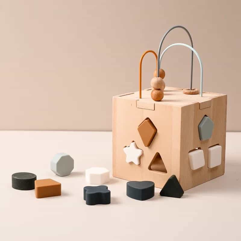 Comparing Montessori Toys from Online Stores