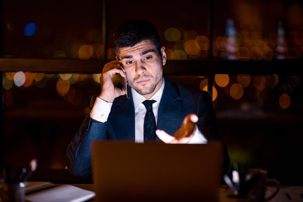 The Effect of Warranty and Return Policies on Electronics Purchases