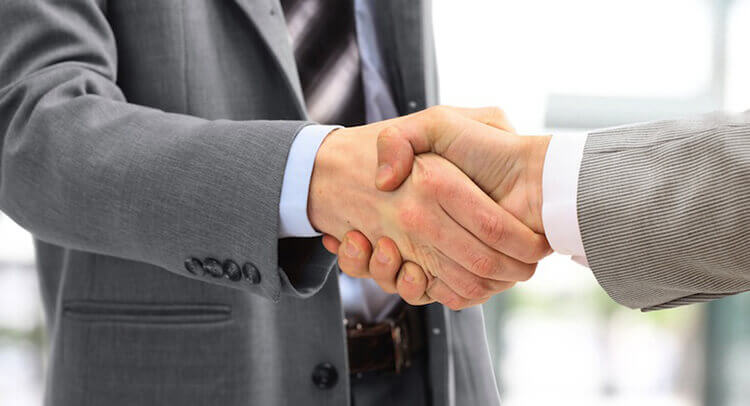 Building Customer Trust in High-Value Electronics Purchases