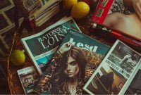 Understanding Consumer Behavior in Fashion Purchases