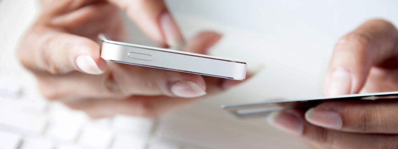 From Storefront to Smartphone The Digital Shift in Fashion Shopping