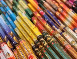 How Packaging Influences Buying Decisions in the Food Industry How Packaging Influences Buying Decisions in the Food Industry