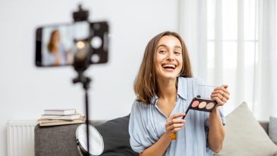 How Influencer Marketing Drives Sales in Fashion and Accessories