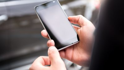 Mobile Shopping Trends in the Fashion and Accessories Market