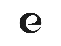 How E-Commerce is Transforming Sales and Marketing in Fashion and Accessories