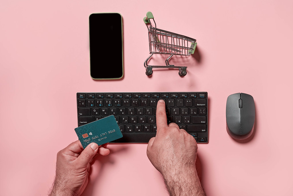 Royalty-Free photo: Shopping, credit card, purchasing, pay, payment ... Royalty-Free photo: Shopping, credit card, purchasing, pay, payment ...